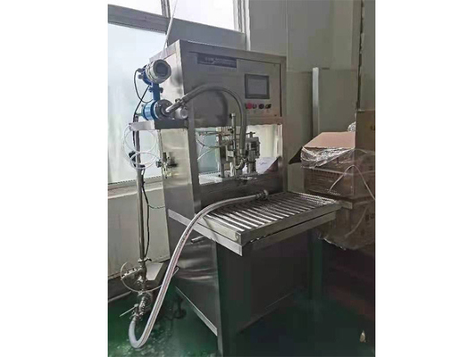 उच्च गुणवत्ता वाली अर्ध-स्वचालित गैर-एसिप्टिक बीआईबी भरने की मशीन 1-25L बैग इन बॉक्स जूस/दूध/वाइन फिलर के लिए SUS 304/316 के साथ