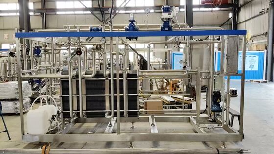 उच्च दक्षता स्टेनलेस स्टील पीएलसी नियंत्रित 500L-5000L/H 72-75 रस दूध पाश्चराइजर प्लेट पाश्चराइजेशन उपकरण डेयरी